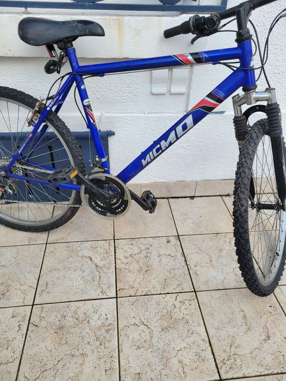 V&eacute;lo marque micmo 26 pouces bleu remis &agrave; neuf Vélos