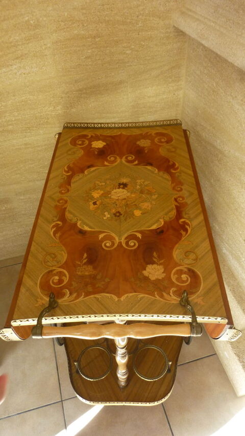 Chariot desserte en marqueterie 150 La Chapelle-Launay (44)
