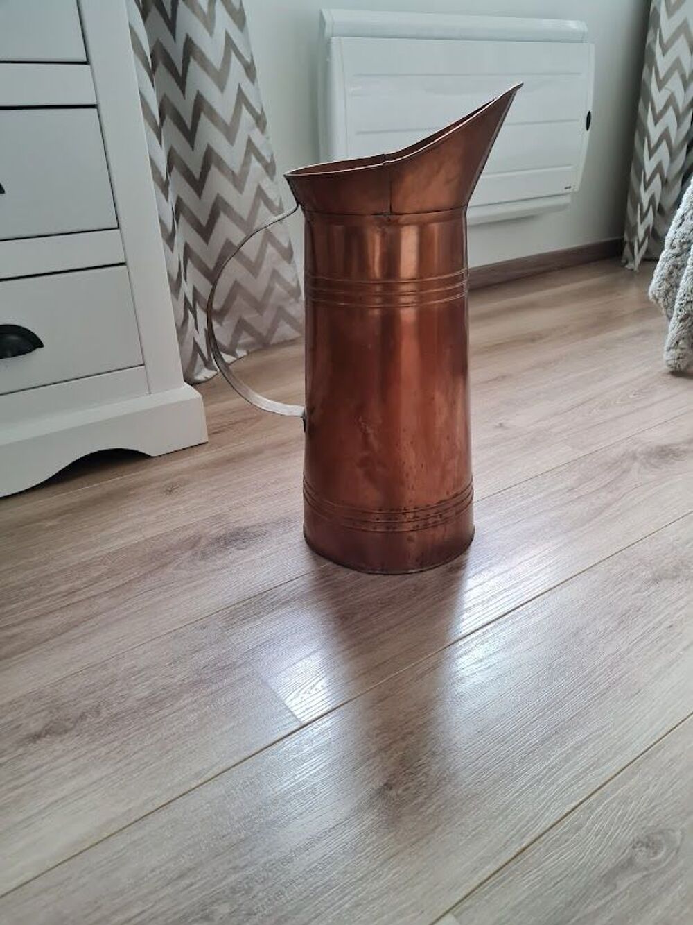 SCEAU A CHARBON CUIVRE FAIT MAIN
TRES DECO PROCHE CHEMINEE 
D�coration