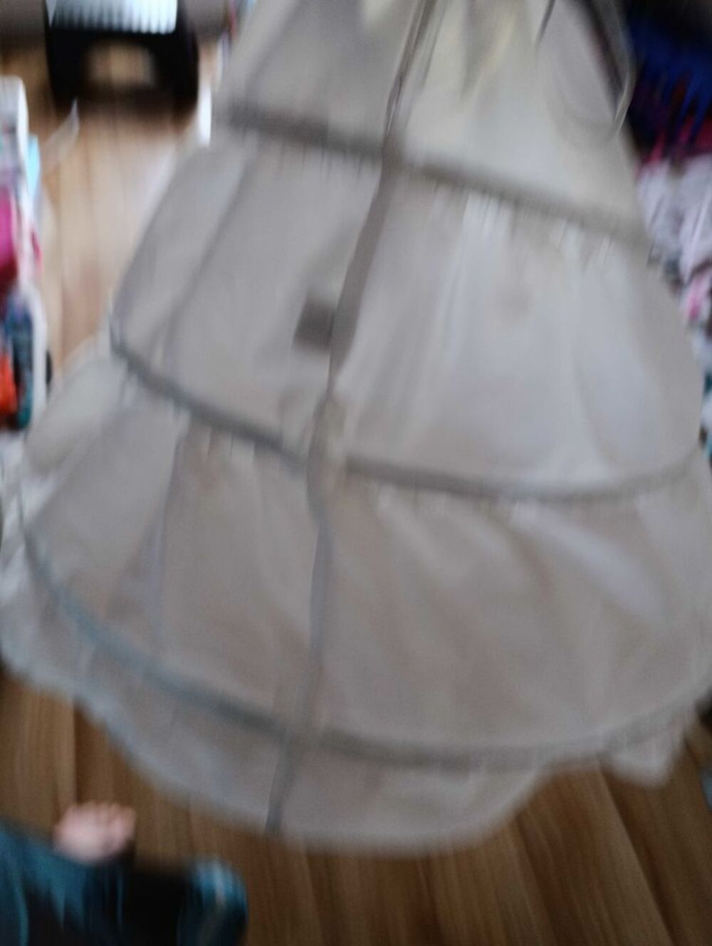 des cerceau pour robe j en ai 3. Vêtements