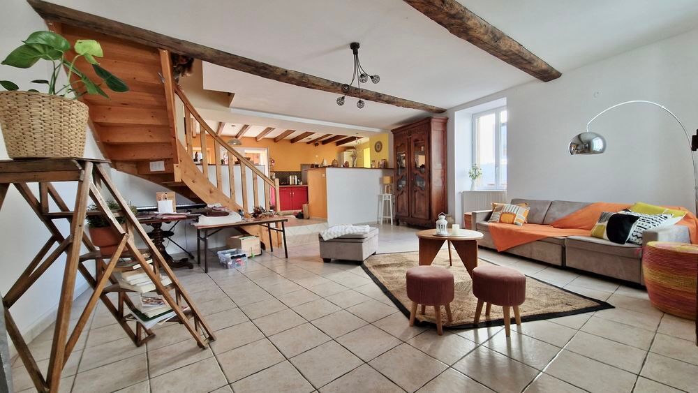 Vente Maison Charmante maison en pierre, 4 chambres, DPE D, Hangar, Aveiz Aveize