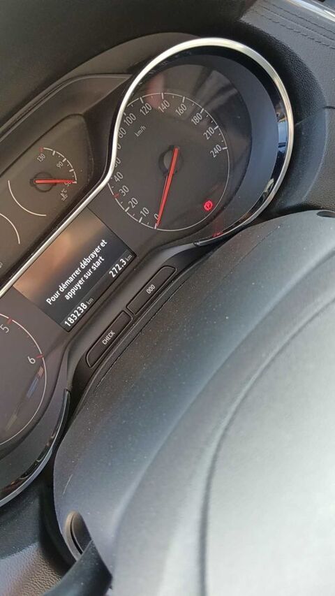 Opel Grandland x Grandland X 1.6 D 120 ch BVA6 Elite 2017 occasion Tonnay-Charente 17430