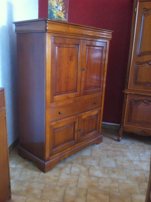 meuble de télé en merisier Savigny-sur-Braye (41)