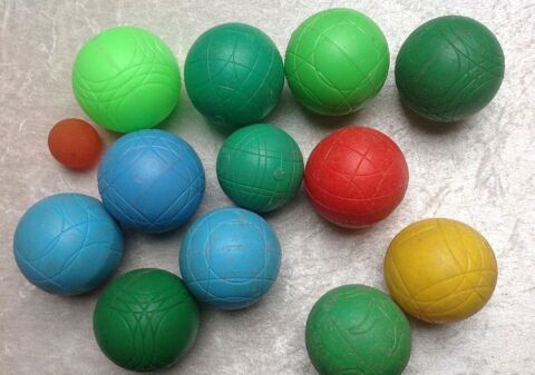12 BOULES DE PÉTANQUE ENFANT EN PLASTIQUE Envoi Possible
5 Trégunc (29)