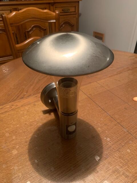 Applique murale ext�rieur 10 Chichery (89)