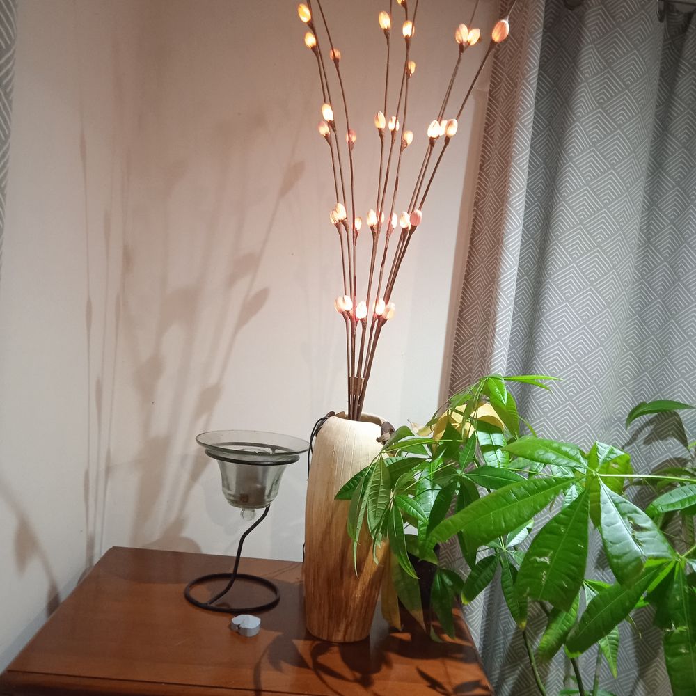 Lampe &agrave; poser 9 branches led support ceramique beige et marr Décoration