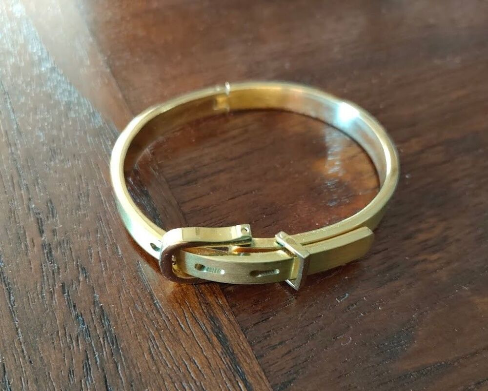 SUPERBE BRACELET TYPE FRED TITANE TON OR 
Bijoux et montres