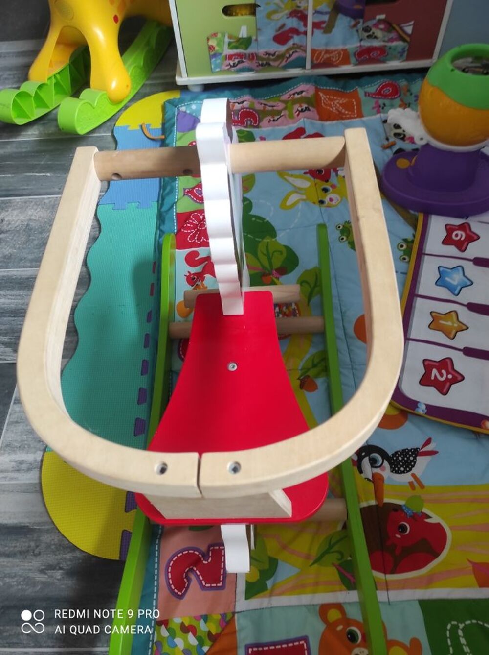 Cheval &agrave; bascule s&eacute;curis&eacute; Jeux / jouets