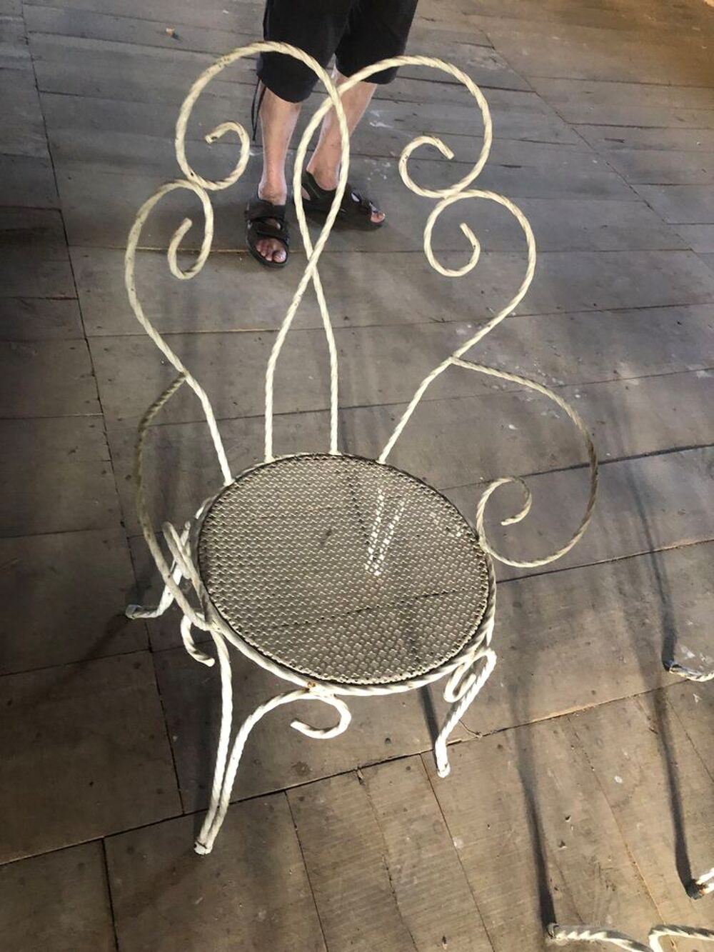 salon de jardin et ses fauteuils en fer forg&eacute; Meubles