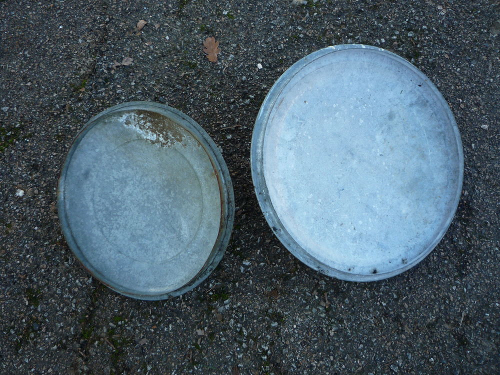 Couvercle de lessiveuse en zinc
diam&egrave;tre 32cm/39cm
Bricolage