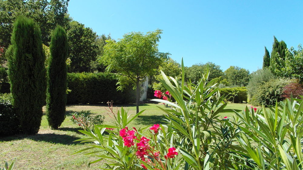 Location Maison LUBERON - T1 MEUBLE - TOUT CONFORT -TERRASSE - CALME-SOLEIL Lourmarin
