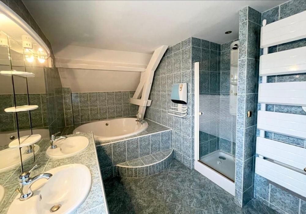 Vente Maison Maison de bourg en très bon état Le mayet-de-montagne