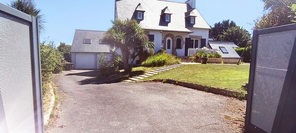 Maison 8 pièces 193 m² · à Kersaint-Plabennec · 193 m² · 360 000 €