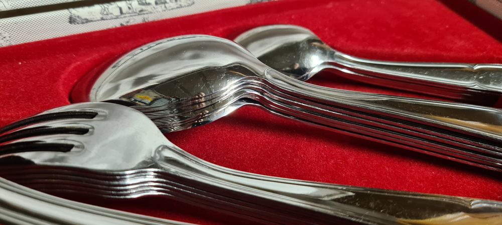 Couverts Inox de tr&egrave;s belle qualit&eacute; Cuisine