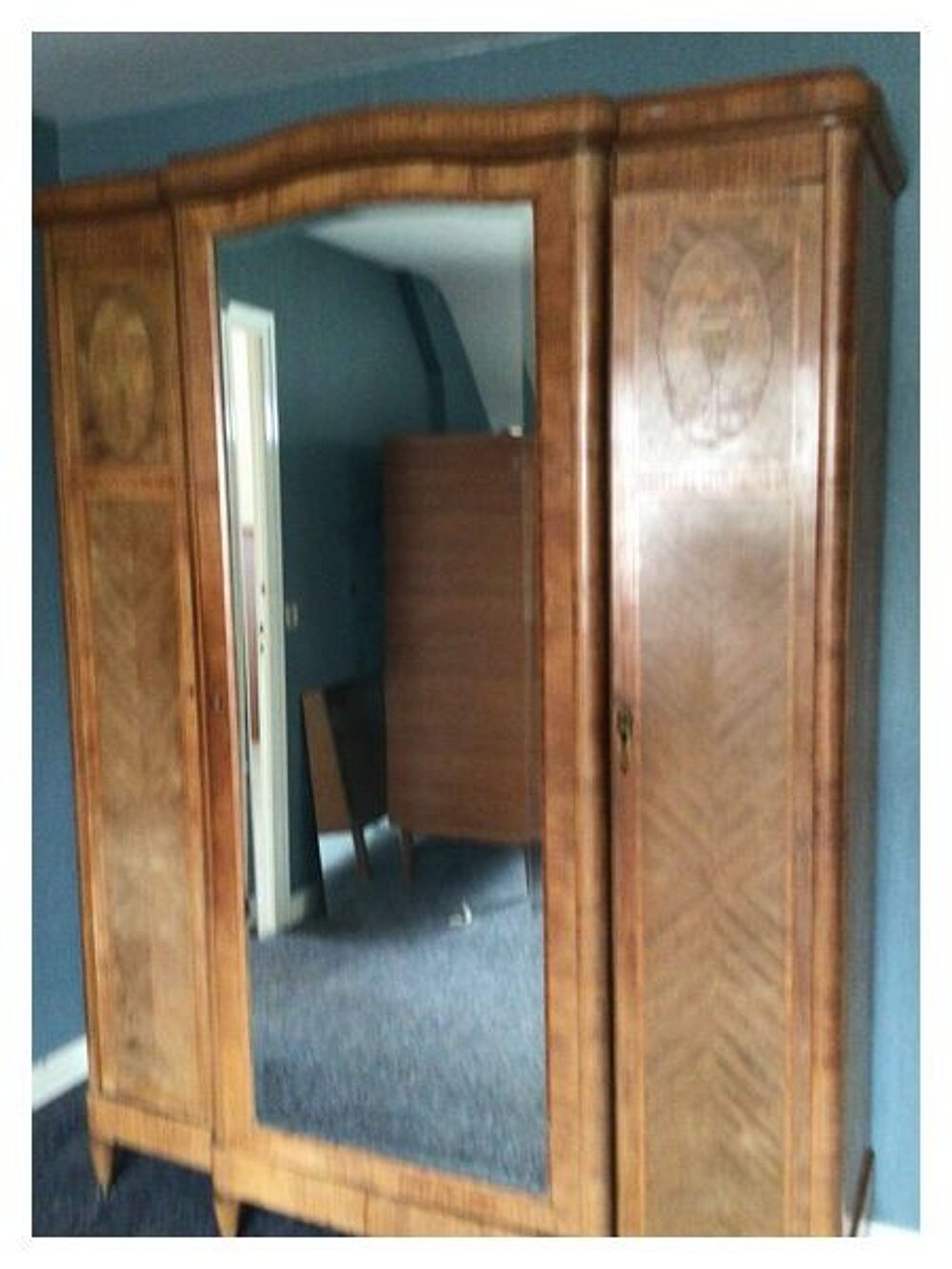 nous donnons cette armoire ann&eacute;e 30/50 Meubles
