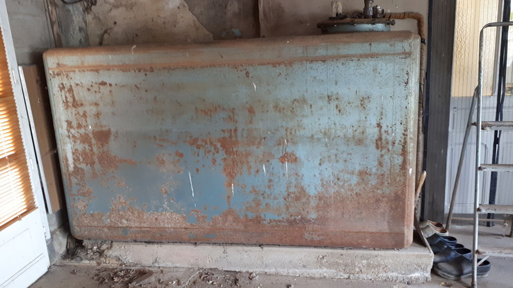 cuve &agrave; fuel marque MAUGUIN 2000litres Bricolage