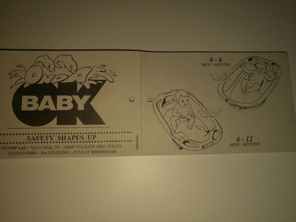 Baignoire BB ergonomique rose/lilas avec ses 2 supports Pu�riculture