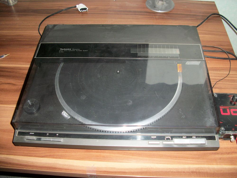 Platine vinyl Technics CD et vinyles