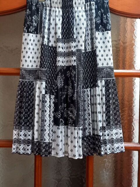 Jupe  en polyester  pour  femme 2 Quettehou (50)