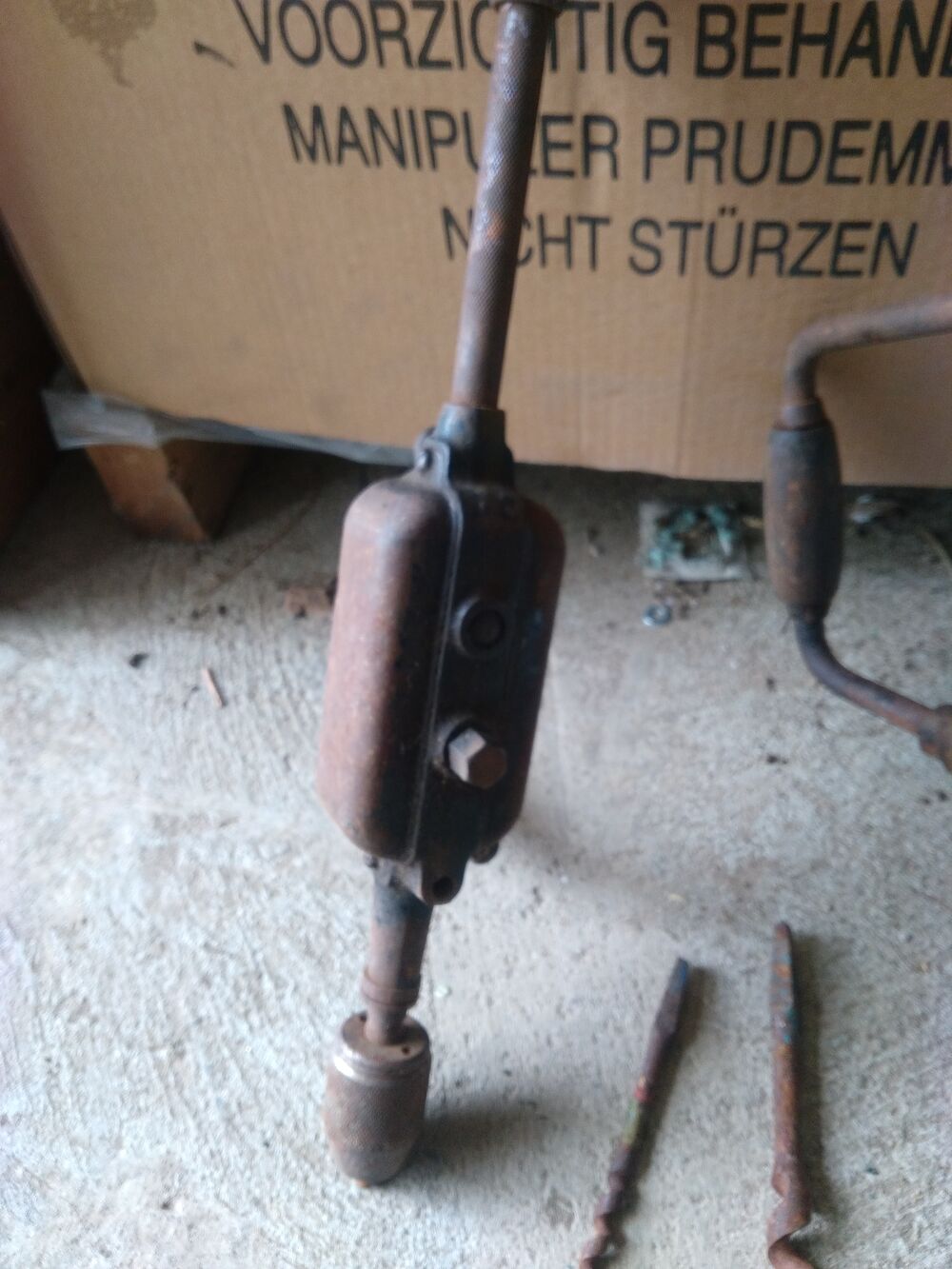 CHIGNOLE A MAIN PEUGEOT ET FR&Egrave;RES Bricolage