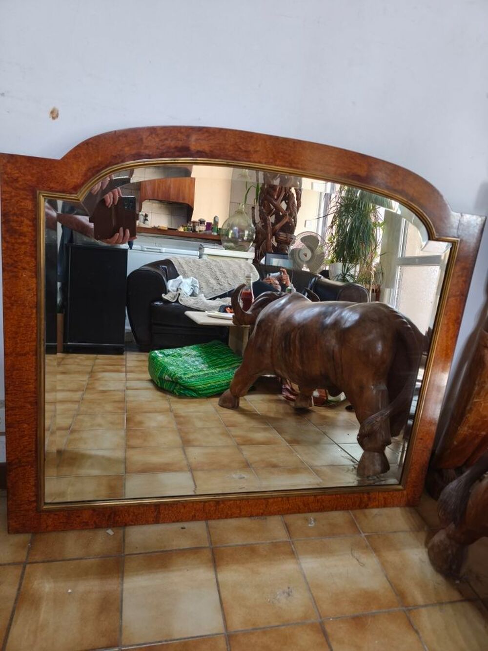 Rare en loupe d'orme avec miroir biseaut&eacute;, belle dimensions. 