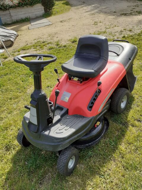 Tondeuse autoportee Minirider casi neuve 870 St Hilaire St Florent (49)