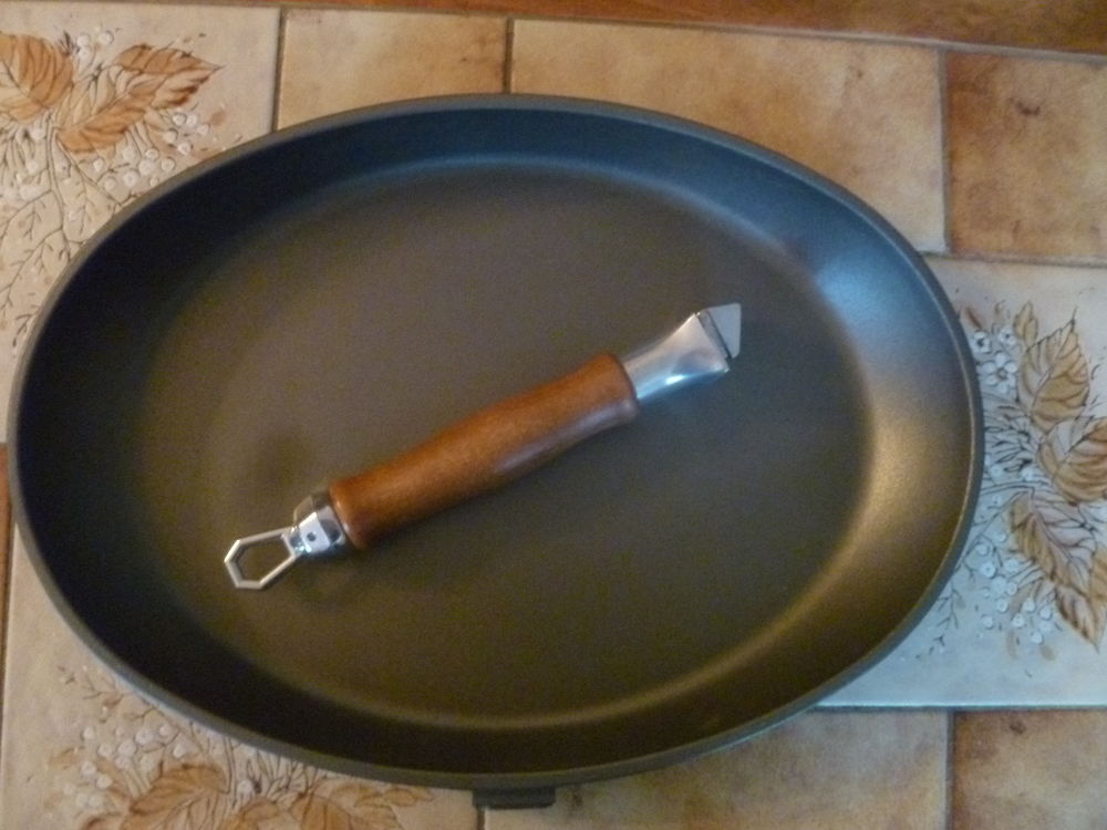 PO&Euml;LE Cuisine