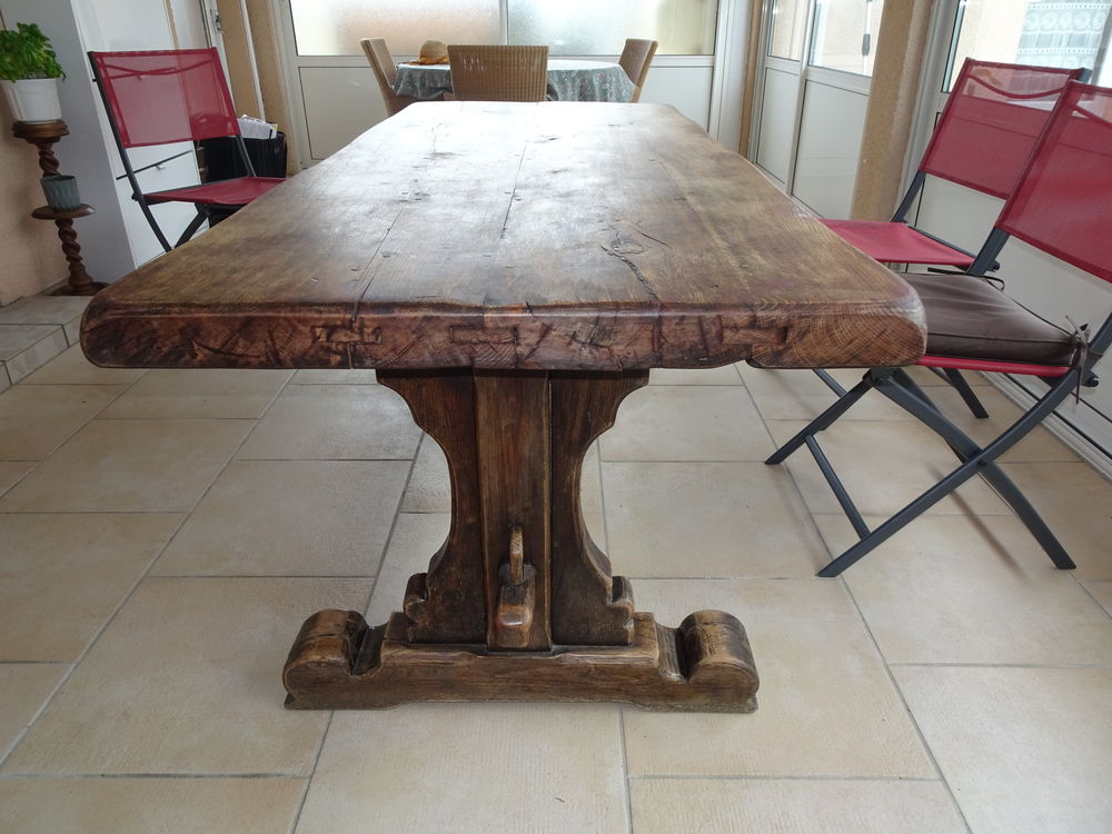 Table monast&egrave;re en ch&ecirc;ne Meubles