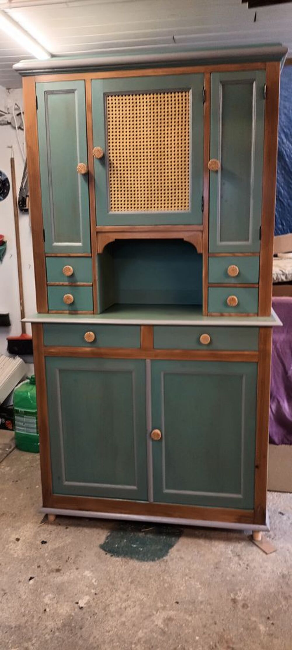 Buffet de cuisine relooke . Cuisine