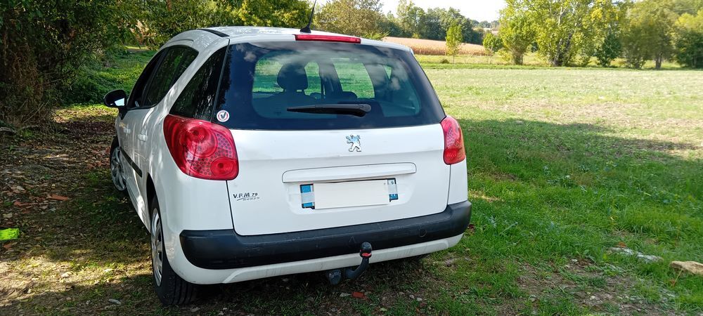 207 SW 1.4 VTi 95ch Premium 2010 occasion 17500 Saint-Hilaire-du-Bois