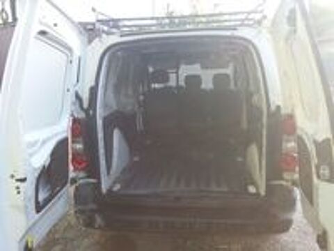 Berlingo BERLINGO 20 L1 HDi 75 FAP COURT 625 KG BUSINESS 2013 occasion 77250 Veneux-les-Sablons