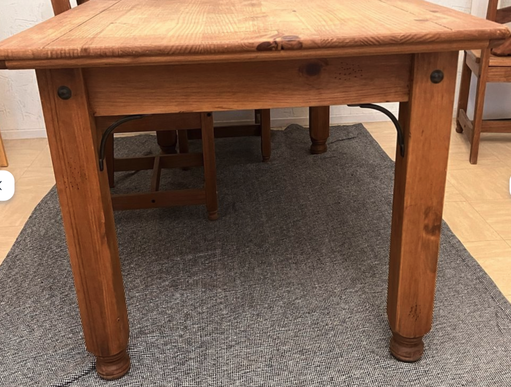 table en bois et 6 chaises Meubles