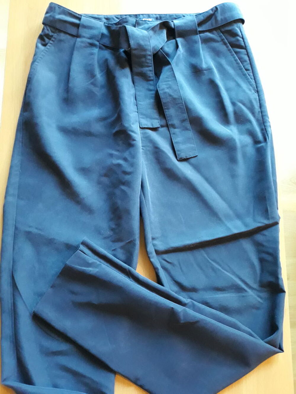 Pantalon fluide bleu marine - Kiabi - 36 Vêtements