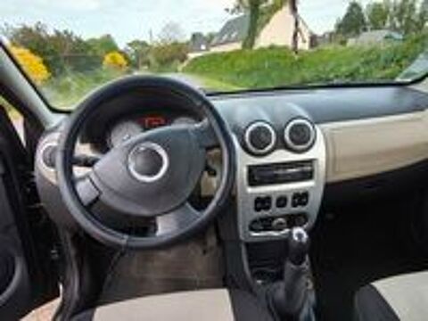 Sandero 1.5 dCi 85 eco2 Laur&eacute;ate 2010 occasion 22300 Lannion