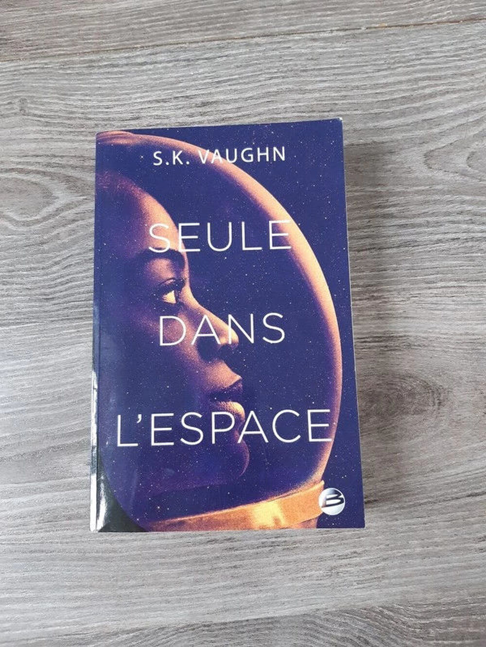 Seule dans l'espace de S.K. Vaughn Livres et BD