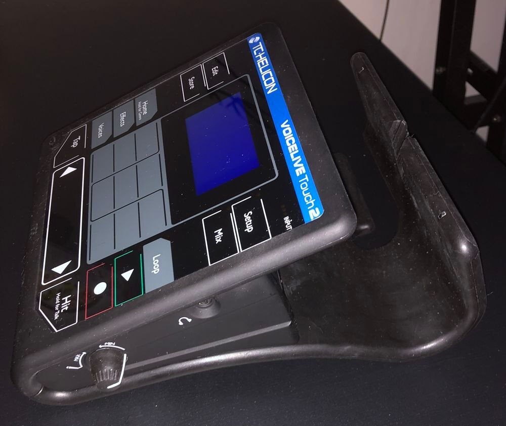 Processeur vocal TC HELICON Voicelive Touch 2 + p&eacute;dale Instruments de musique