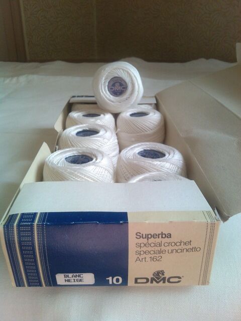 Pelotes de coton DMC  Superba  spcial crochet, N10 / Blanc 22 Saint-Denis (93)