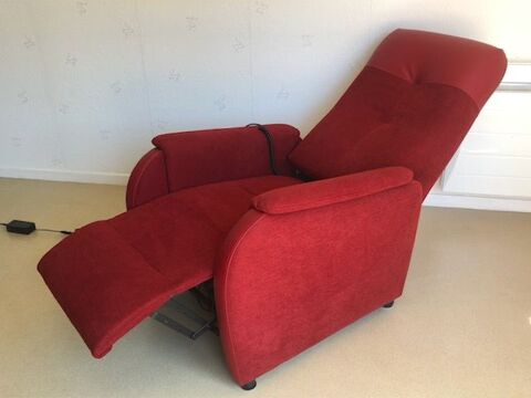 Fauteuil releveur électrique rouge du 7/10/2021 Épernay (51)