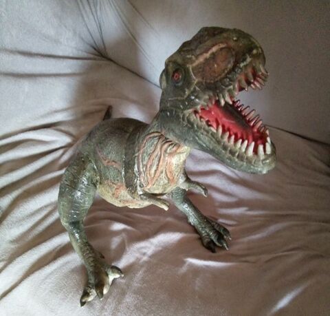 grand dinosaure T rex 13 Beauchamp (95)