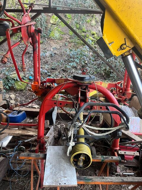 Mat&eacute;riel Agricole / Viticole Mat&eacute;riel Agricole / Viticole 1450 occasion Le Creusot 71200