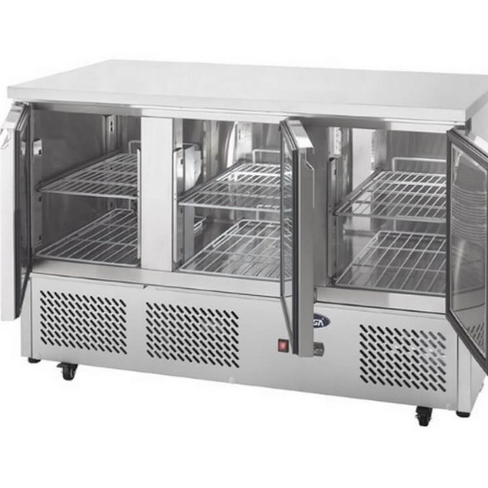 meubles compact r&eacute;frig&eacute;r&eacute;e GN1/1
3 portes Cuisine