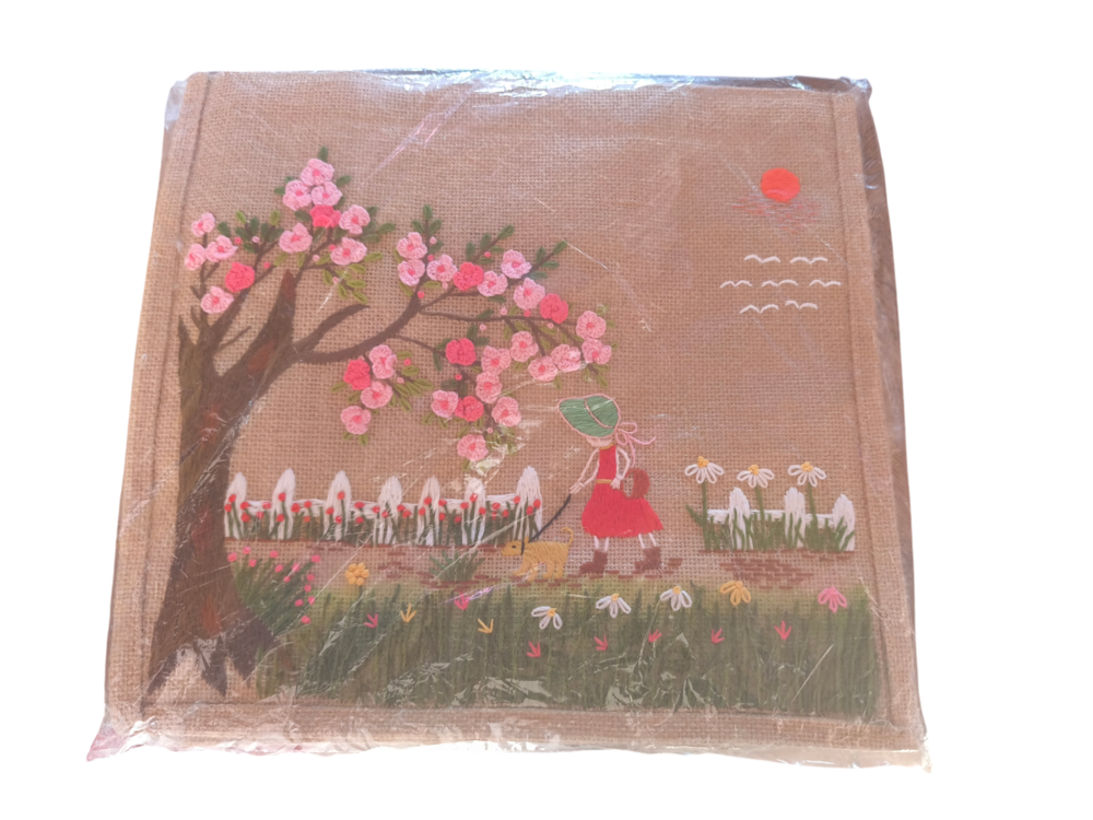 SAC EN TOILE DE JUTE BRODE A LA MAIN FABRICATION ARTISANALE Maroquinerie