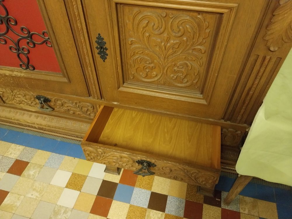 Don gratuit Buffet salle &agrave; de votre objet. Meubles