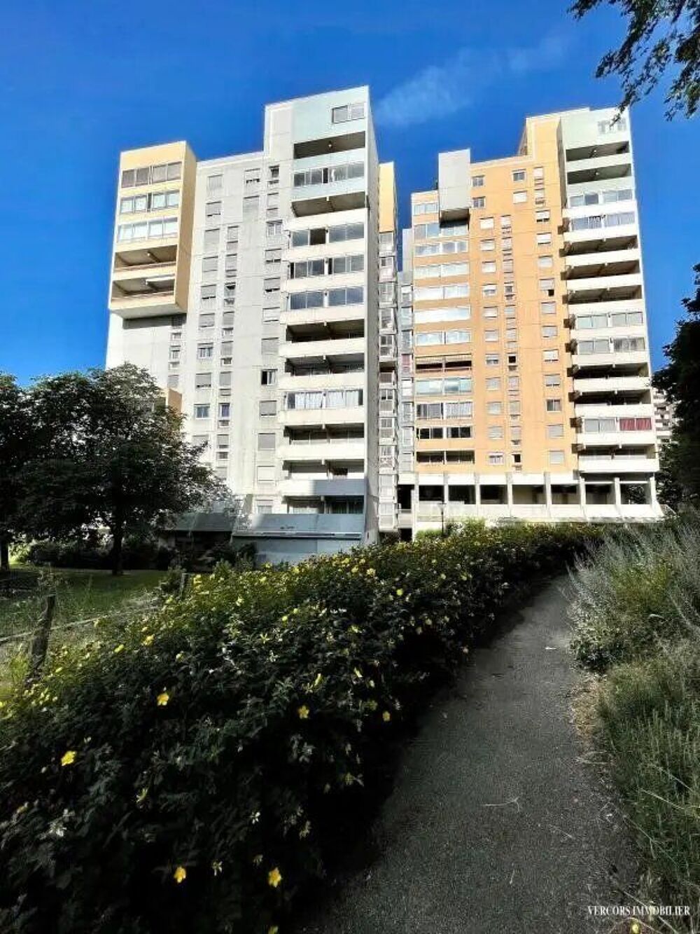 Location Colocation f6 maeblé pour quatre colocataires, au sud de grenoble, Grenoble