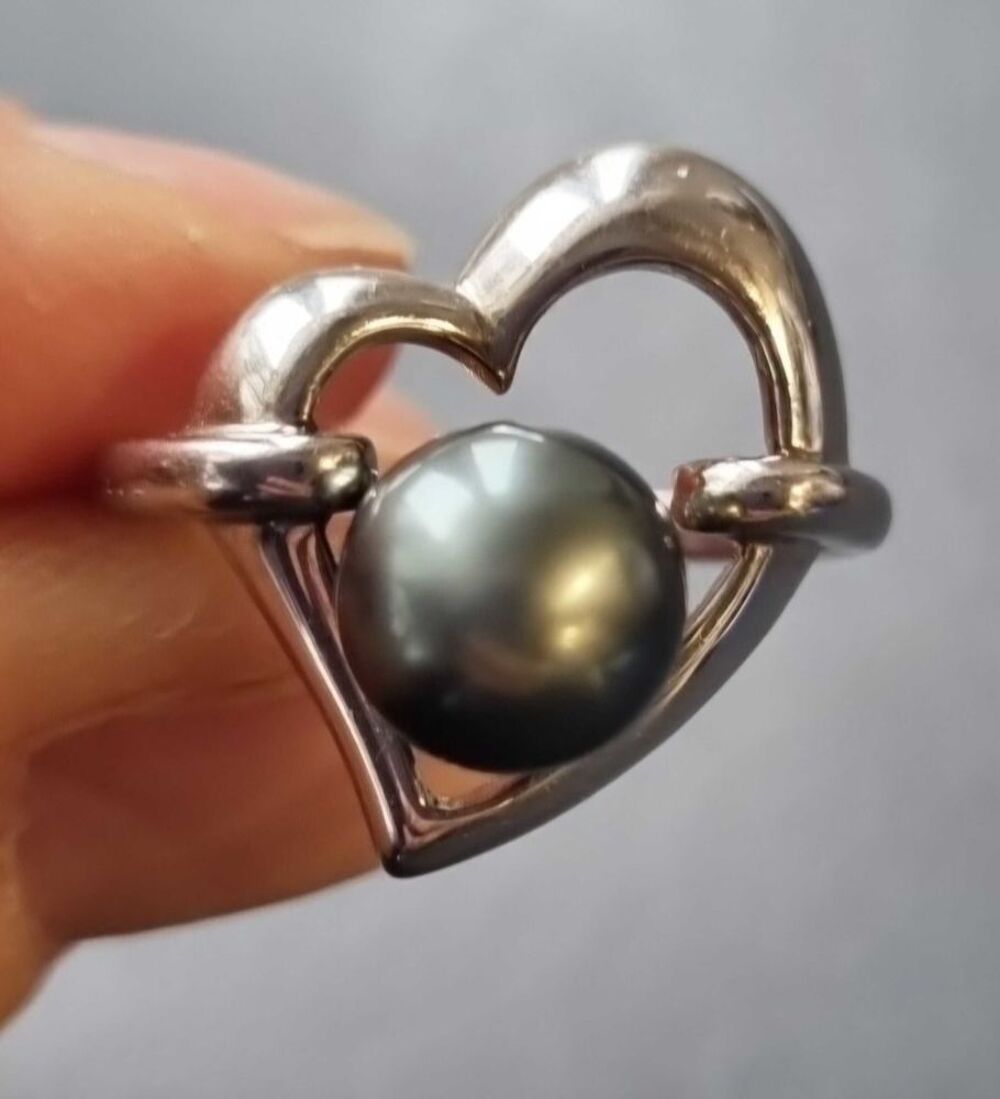 Tr&egrave;s jolie bague en argent T58 et perle de tahiti Bijoux et montres