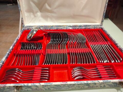 M�nag�res de 61 pi�ces assortis 70 La Rochelle (17)