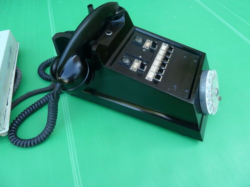 Ancien t&eacute;l&eacute;phone Téléphones et tablettes
