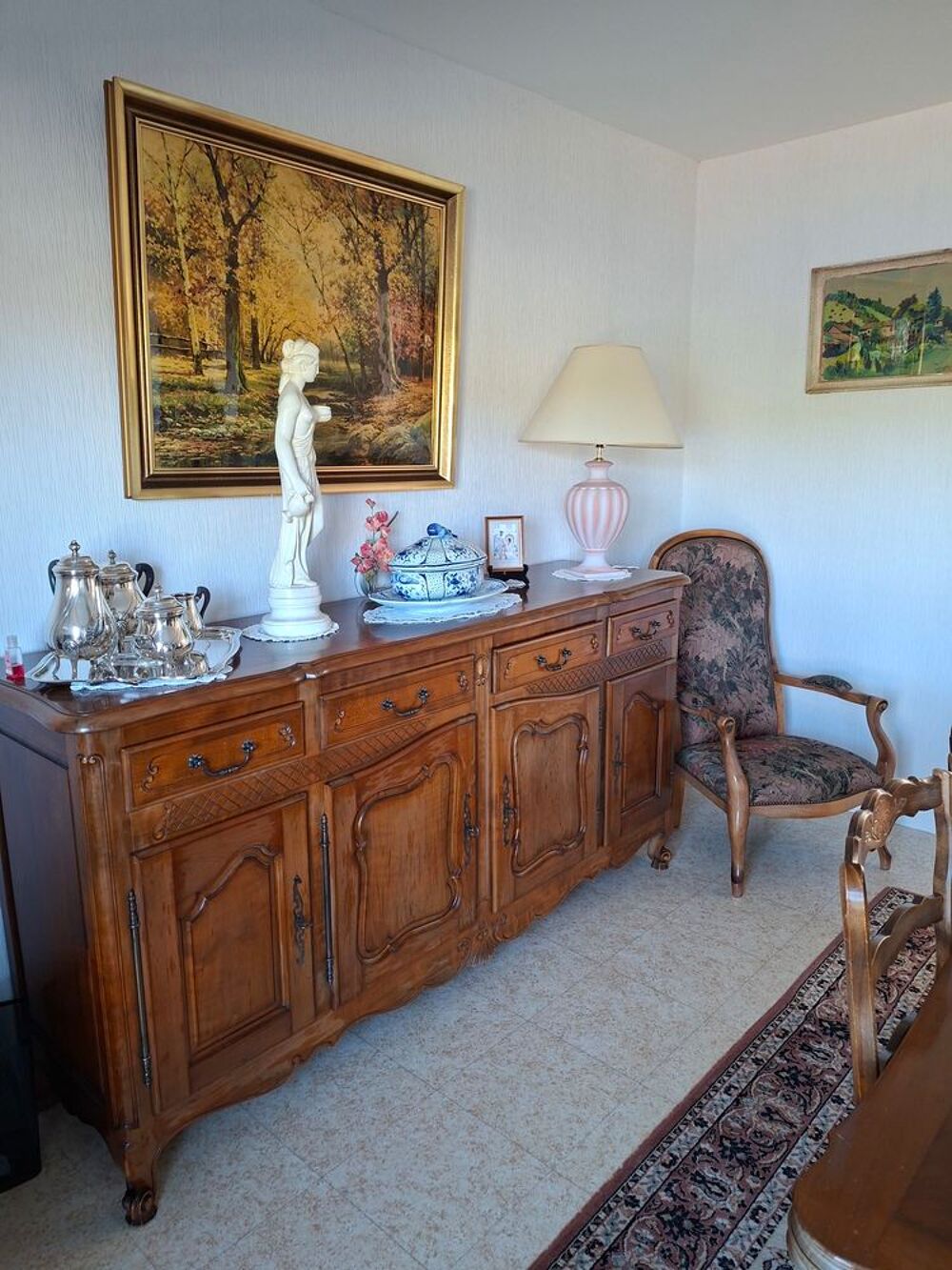 Salle &agrave; manger compl&egrave;te ? Bois massif ? 700 € ? Superbe &eacute;tat Meubles