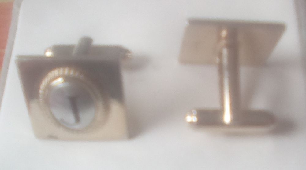 Paire bouton manchette initiale : J Bijoux et montres