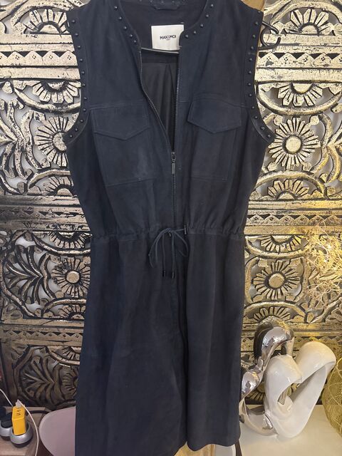 Robe en peau Max Mara sans manches avec dtails clouts 150 Cannes (06)